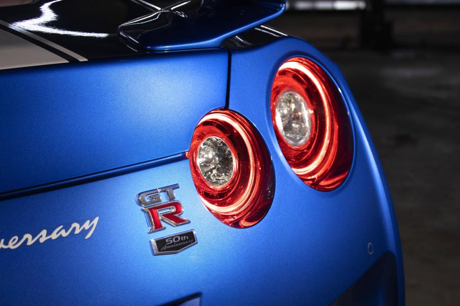 Детали экстерьера Nissan GT-R 50th Anniversary (R35) 2019 года  (AU) (фото 30 из 34)